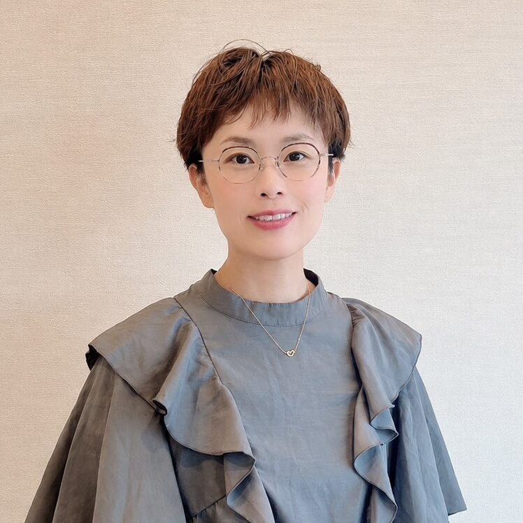 栃木市で人気の美容室をお探しならmina（ミナ）へ！
